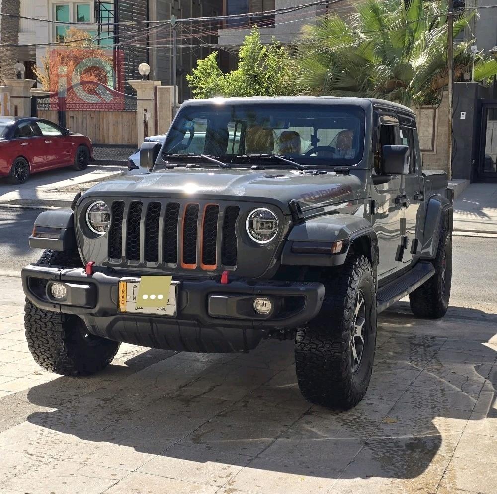 جيب جلاديتور